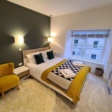 The Taylor Suite - Stunning 2-Ensuite Beds, Cathedral View Roof Garden Truro Exterior photo