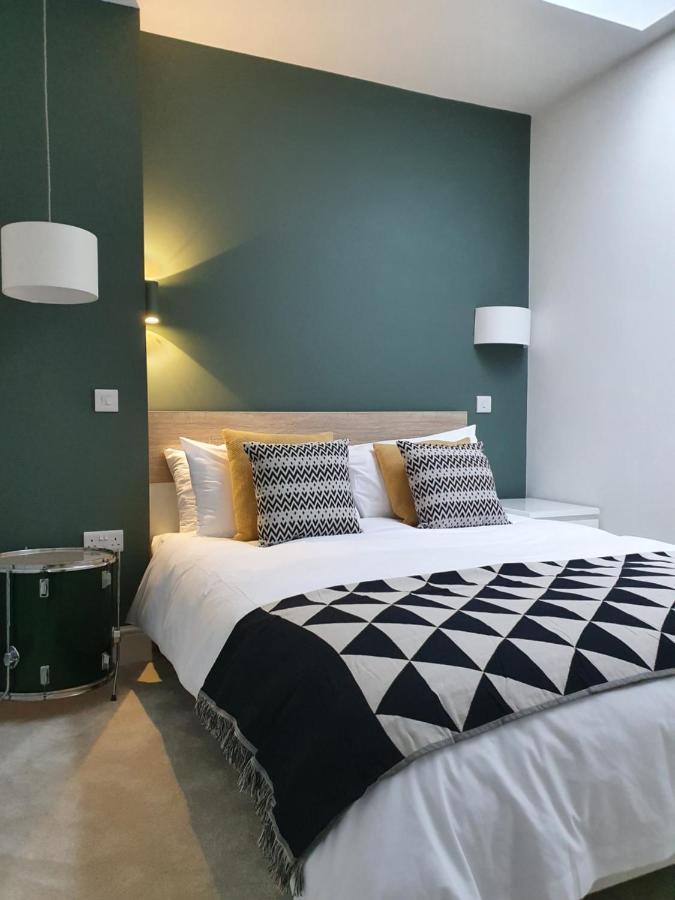 The Taylor Suite - Stunning 2-Ensuite Beds, Cathedral View Roof Garden Truro Exterior photo