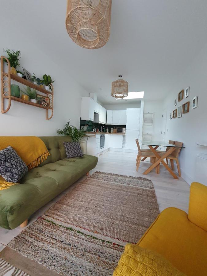 The Taylor Suite - Stunning 2-Ensuite Beds, Cathedral View Roof Garden Truro Exterior photo