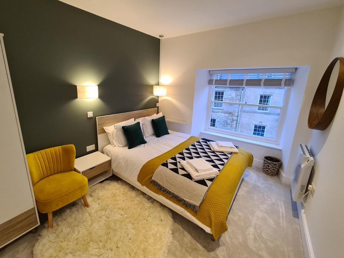 The Taylor Suite - Stunning 2-Ensuite Beds, Cathedral View Roof Garden Truro Exterior photo